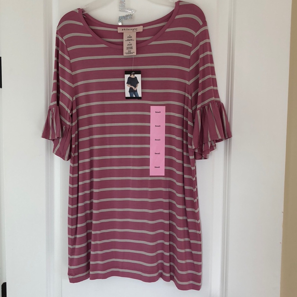 Ruffle sleeve blouse